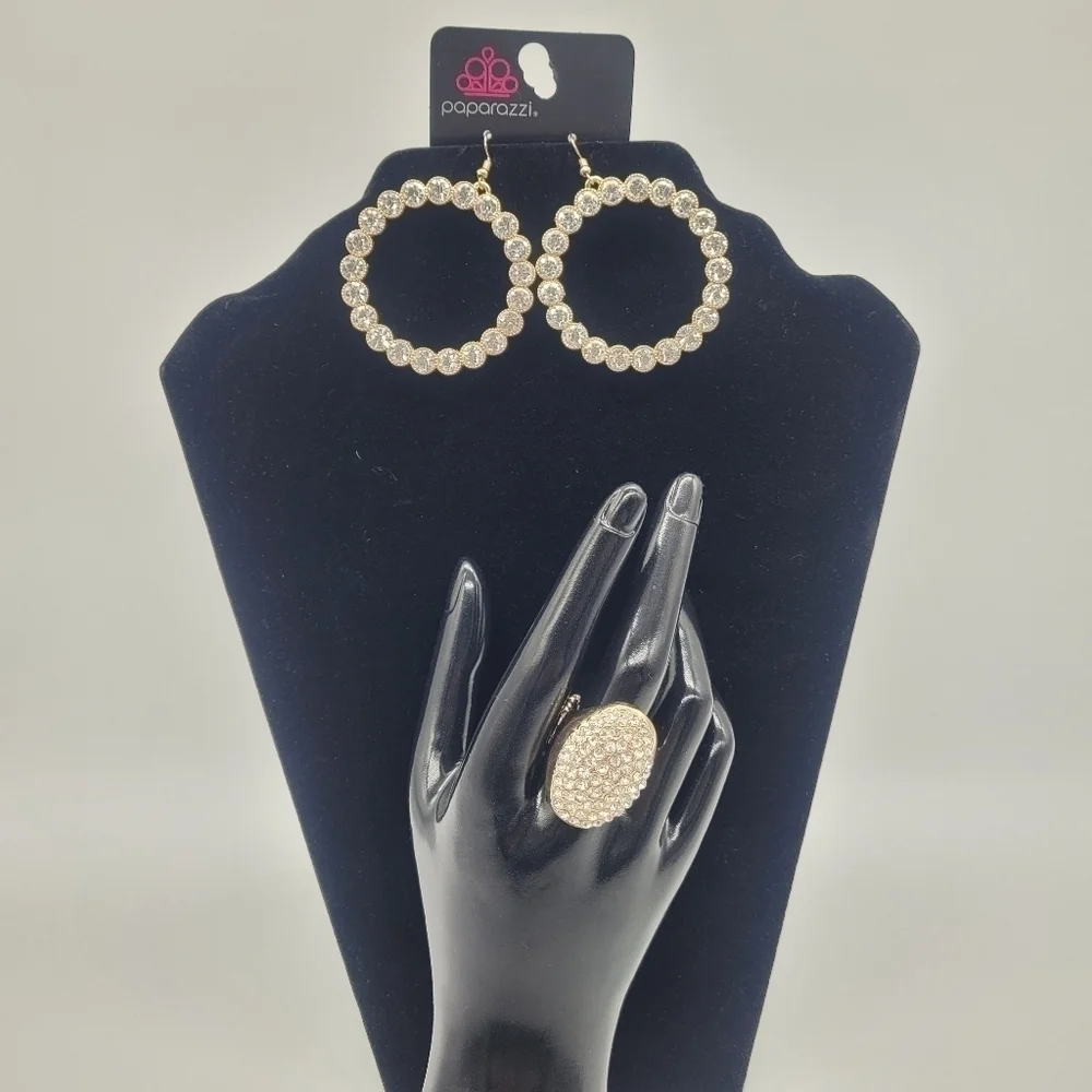 Paparazzi Jewelry Collection Earrings and Ring (Glambot)​​​